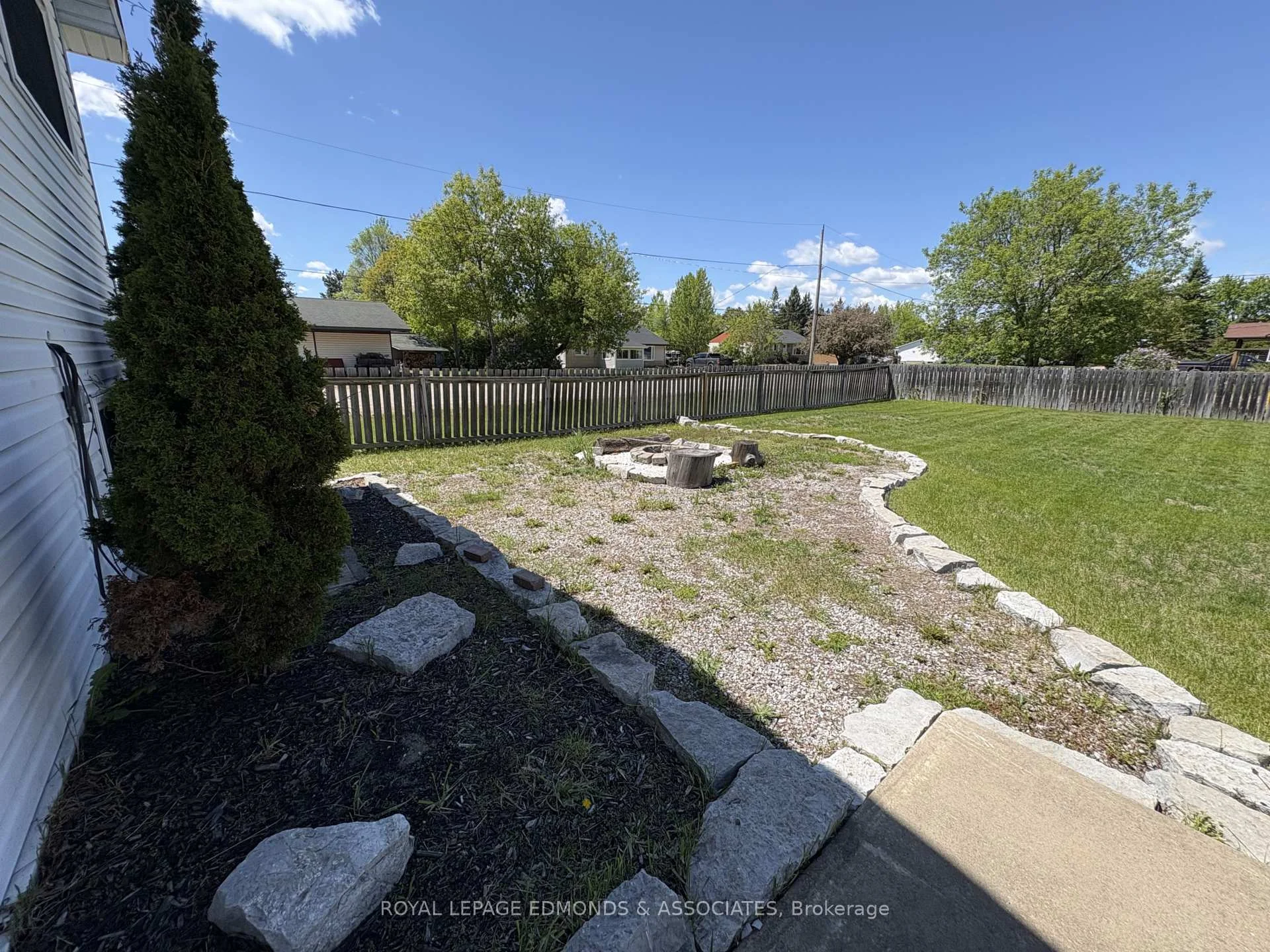 Photo 55 of 31 Silke Drive, Petawawa — HOMEH