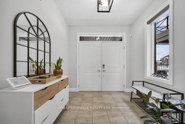 Photo 3 of 199 Forest Creek Drive, Kitchener — HOMEH