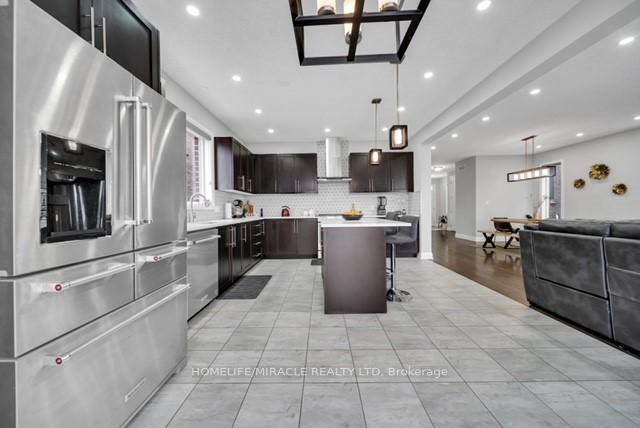 Photo 9 of 199 Forest Creek Drive, Kitchener — HOMEH