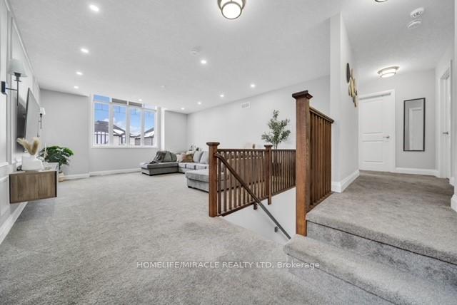Photo 13 of 199 Forest Creek Drive, Kitchener — HOMEH