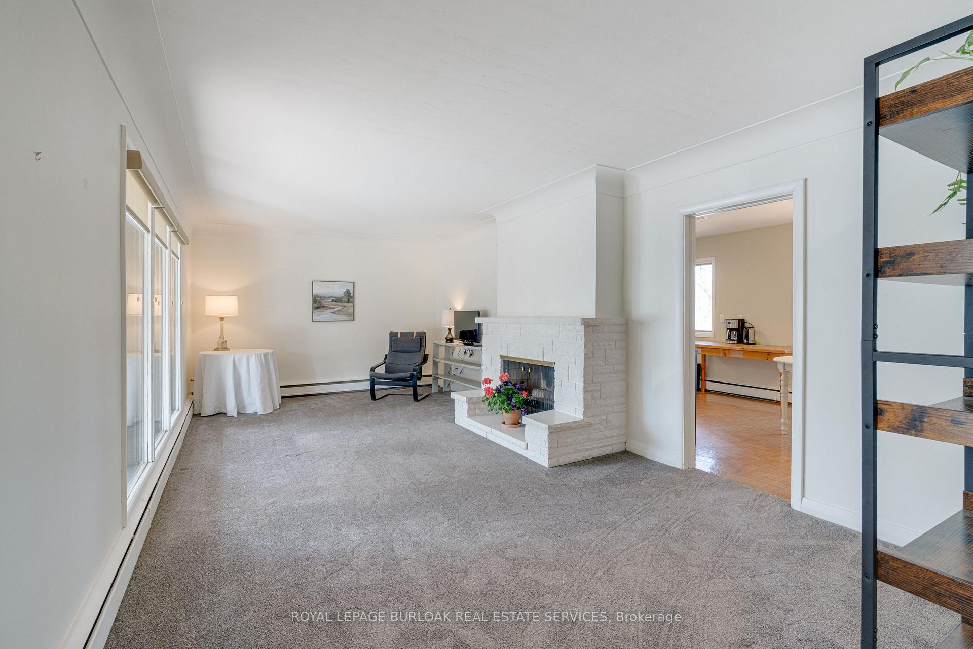 Photo 22 of 46 Osler Drive, Hamilton, Dundas — HOMEH
