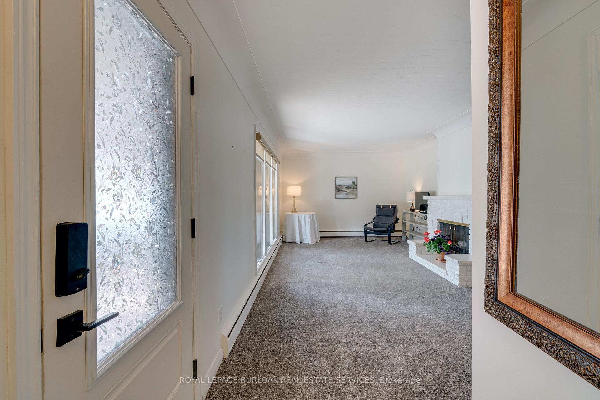 Photo 23 of 46 Osler Drive, Hamilton, Dundas — HOMEH