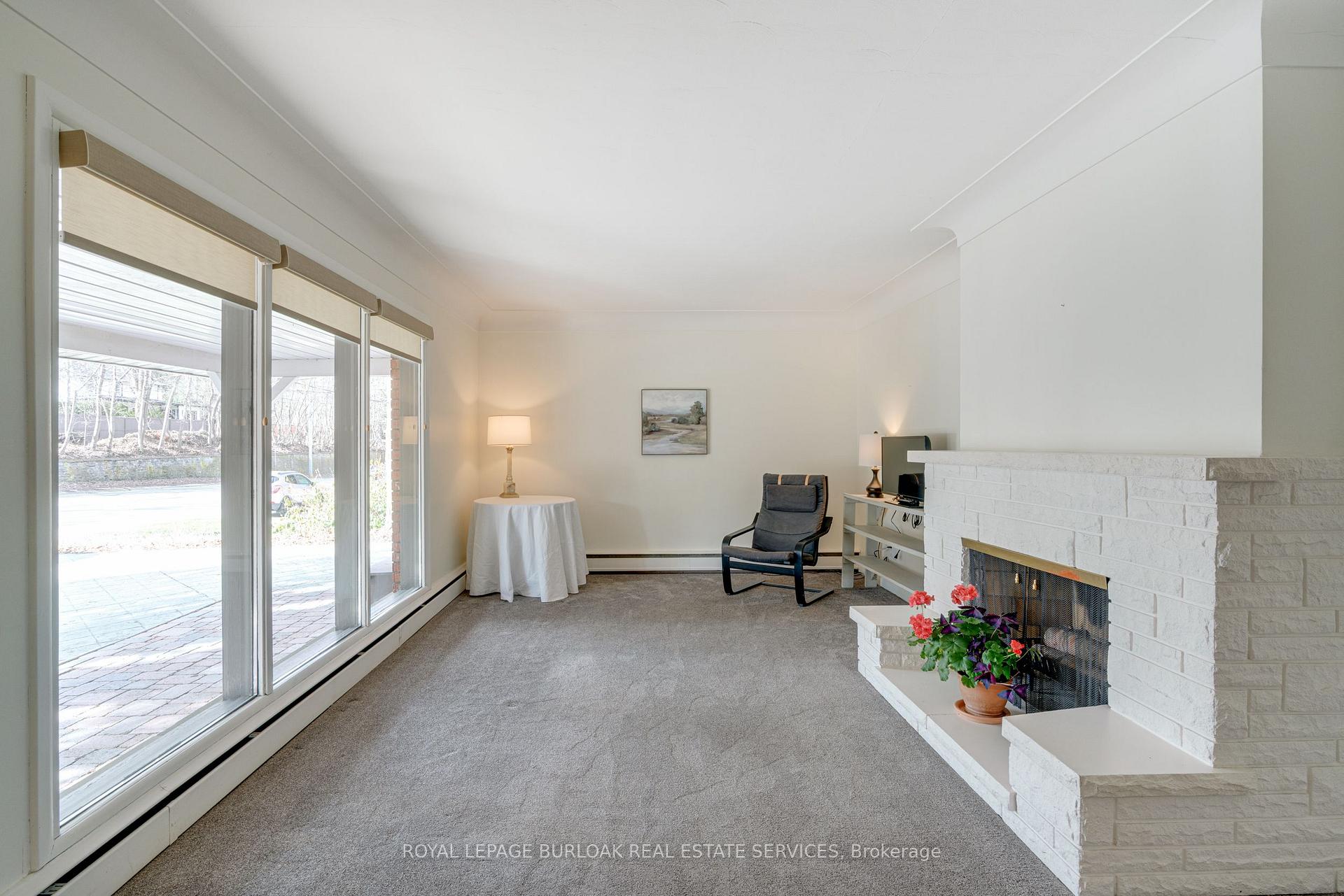 Photo 27 of 46 Osler Drive, Hamilton, Dundas — HOMEH