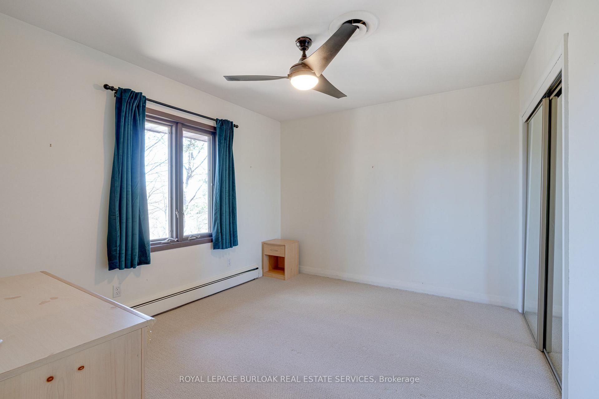 Photo 33 of 46 Osler Drive, Hamilton, Dundas — HOMEH