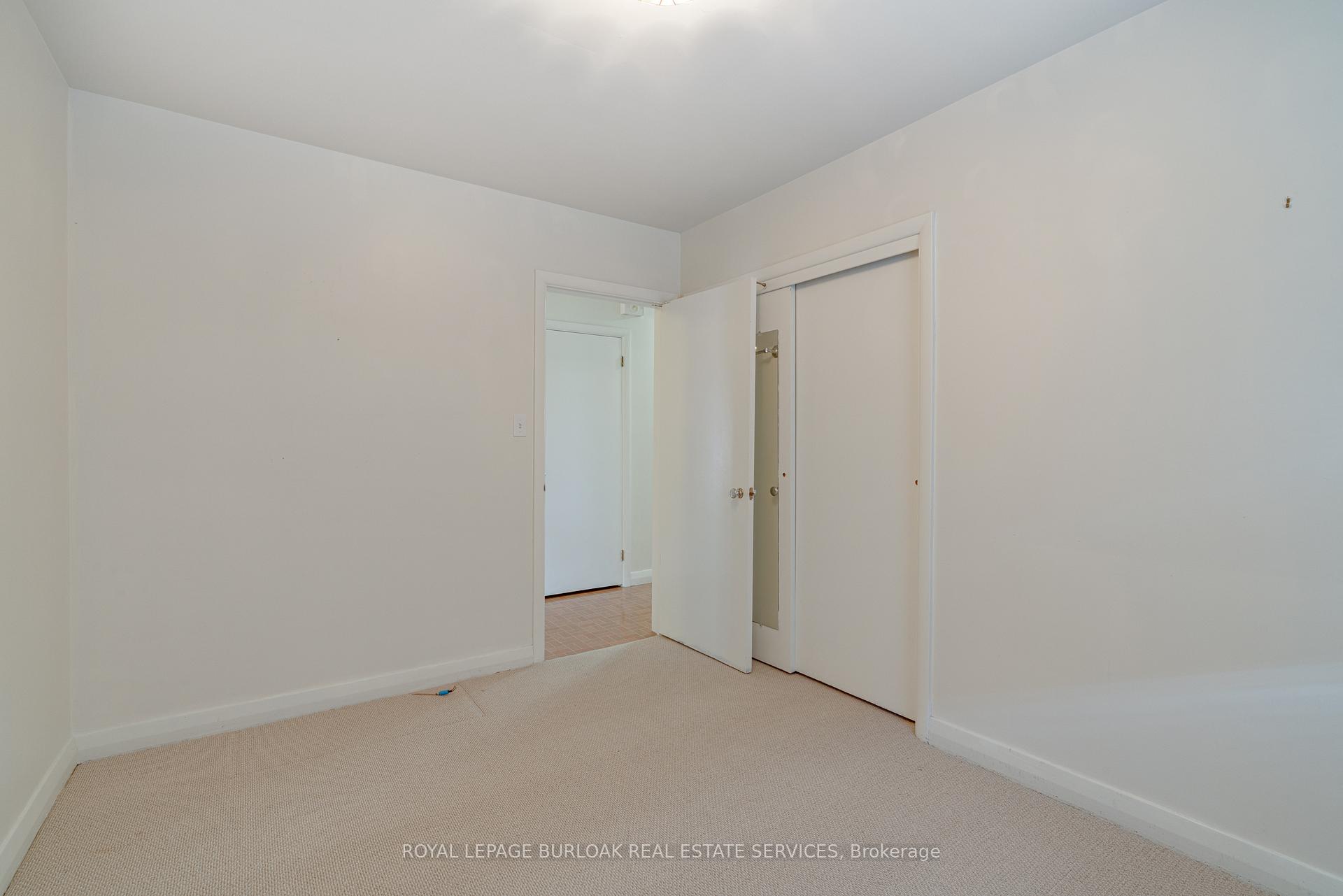 Photo 40 of 46 Osler Drive, Hamilton, Dundas — HOMEH