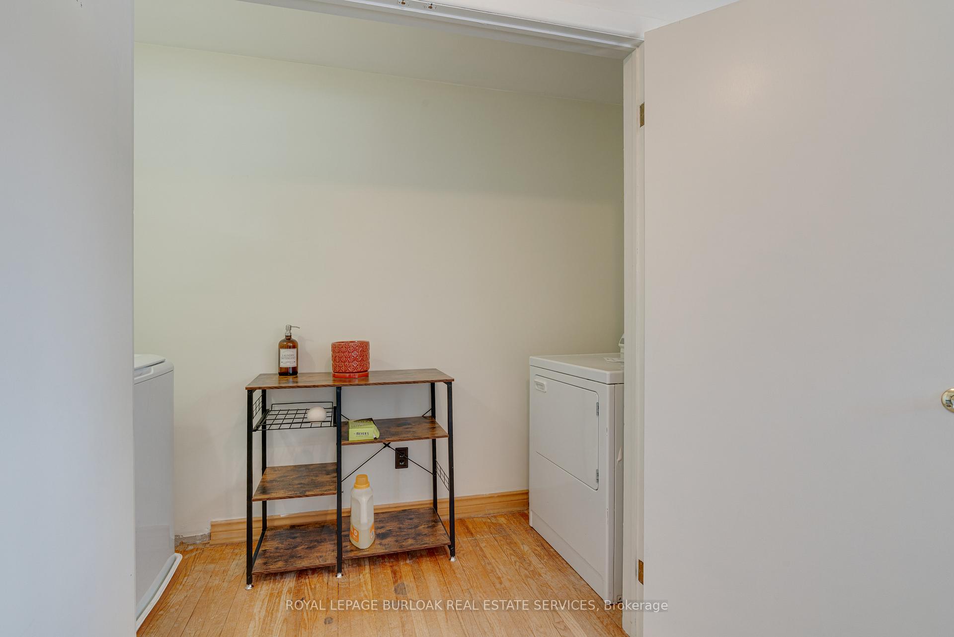 Photo 41 of 46 Osler Drive, Hamilton, Dundas — HOMEH