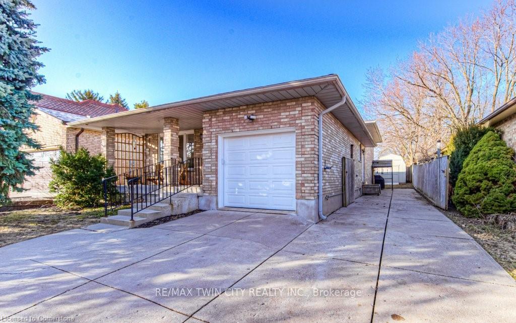 Photo 1 of 94 High Acres Crescent, Kitchener — HOMEH