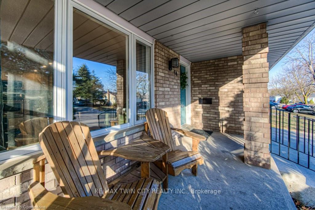 Photo 4 of 94 High Acres Crescent, Kitchener — HOMEH
