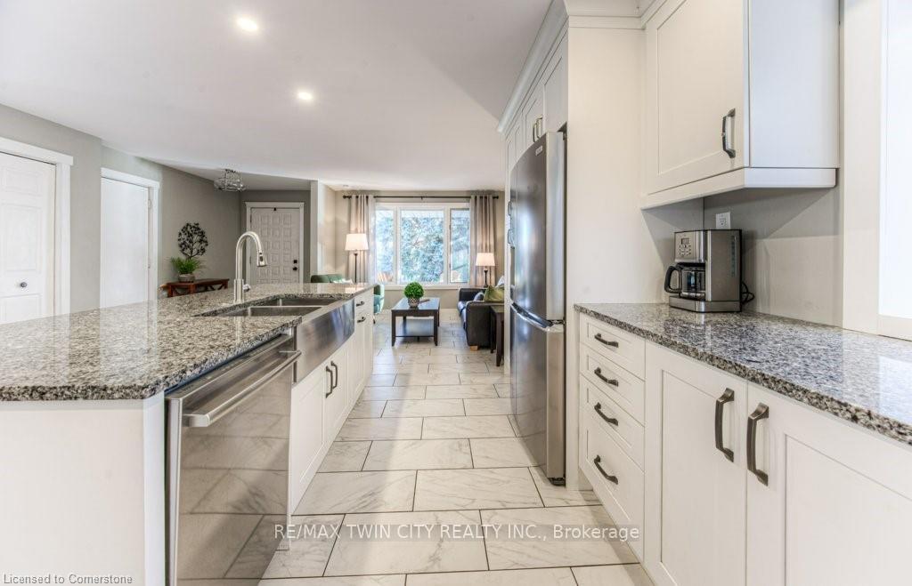 Photo 11 of 94 High Acres Crescent, Kitchener — HOMEH