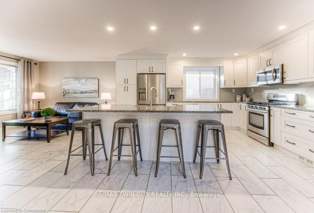 Photo 13 of 94 High Acres Crescent, Kitchener — HOMEH
