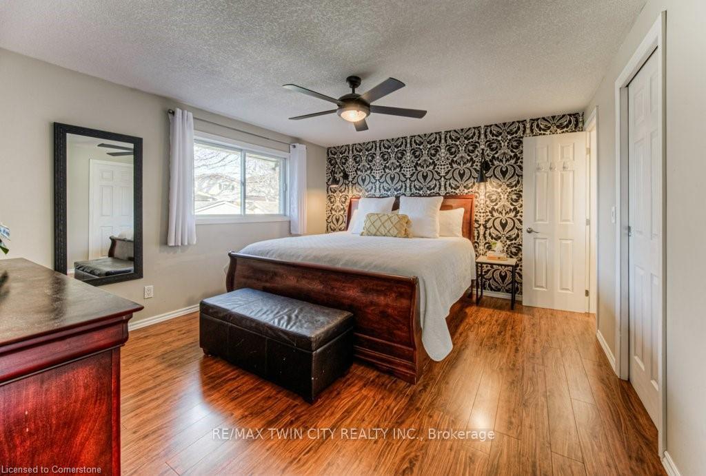 Photo 26 of 94 High Acres Crescent, Kitchener — HOMEH