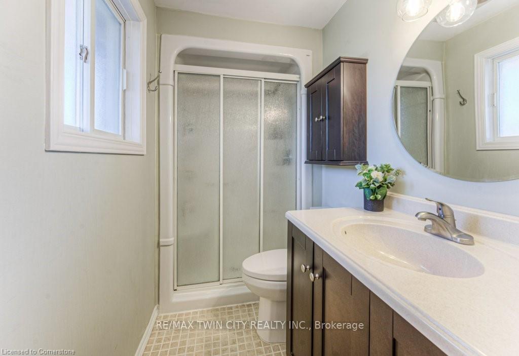 Photo 29 of 94 High Acres Crescent, Kitchener — HOMEH