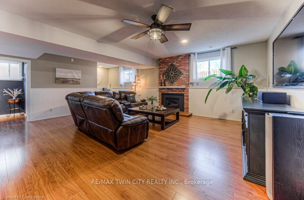 Photo 33 of 94 High Acres Crescent, Kitchener — HOMEH