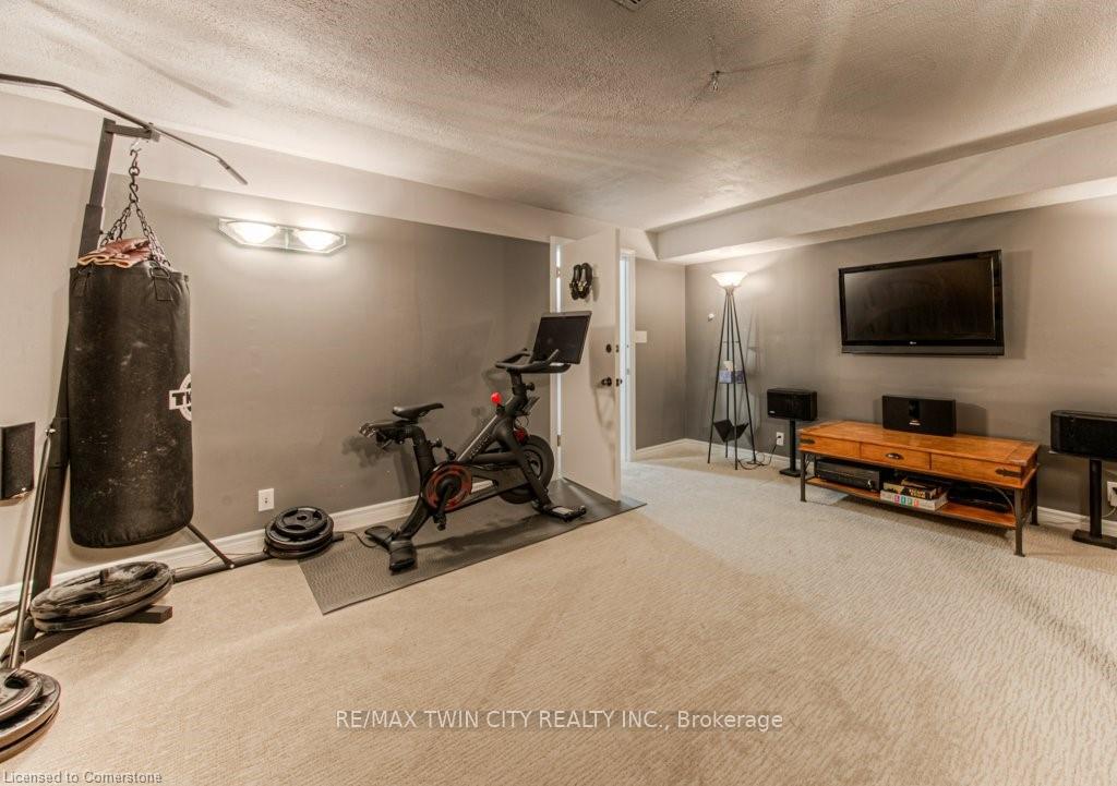 Photo 42 of 94 High Acres Crescent, Kitchener — HOMEH