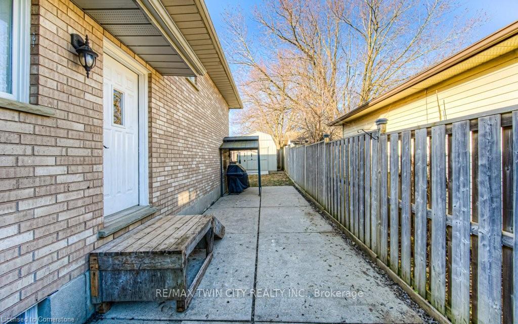 Photo 43 of 94 High Acres Crescent, Kitchener — HOMEH