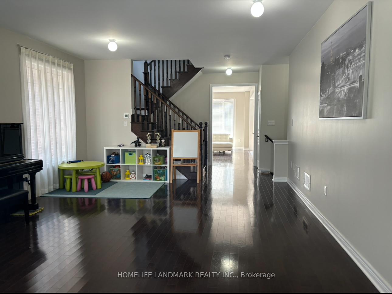 Photo 3 of 49 Holst Avenue, Markham, Berczy — HOMEH