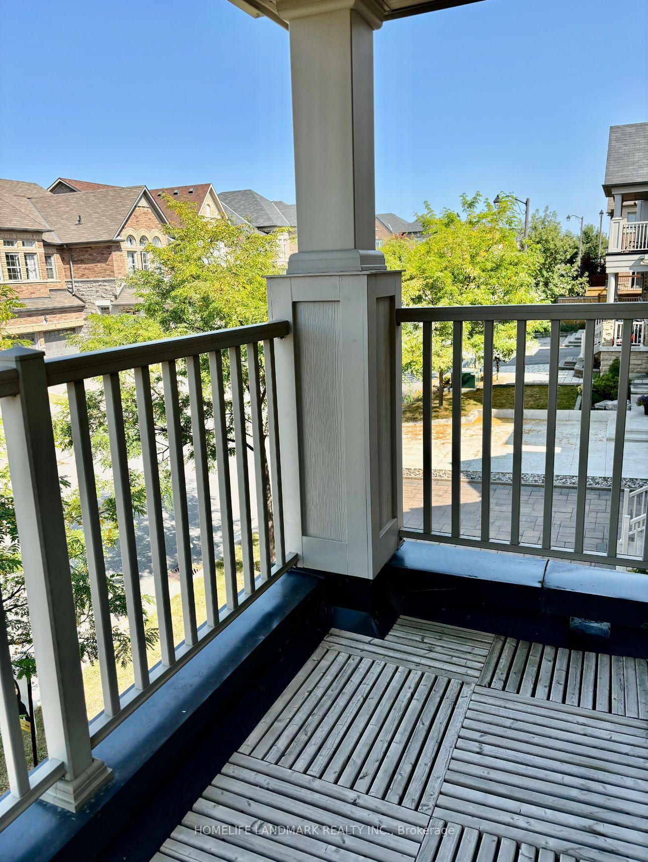 Photo 10 of 49 Holst Avenue, Markham, Berczy — HOMEH