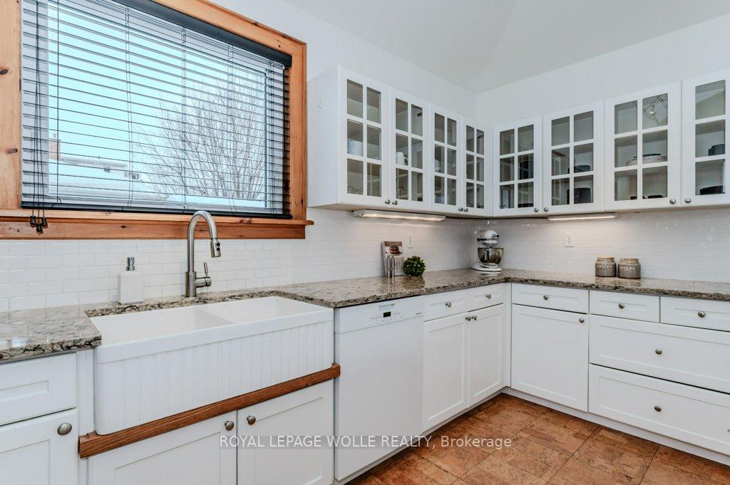 Photo 17 of 69 Krug Street, Kitchener — HOMEH