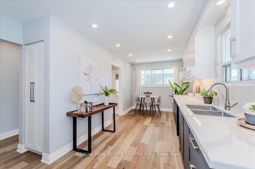 Photo 14 of 34 Shea Crescent, Kitchener — HOMEH