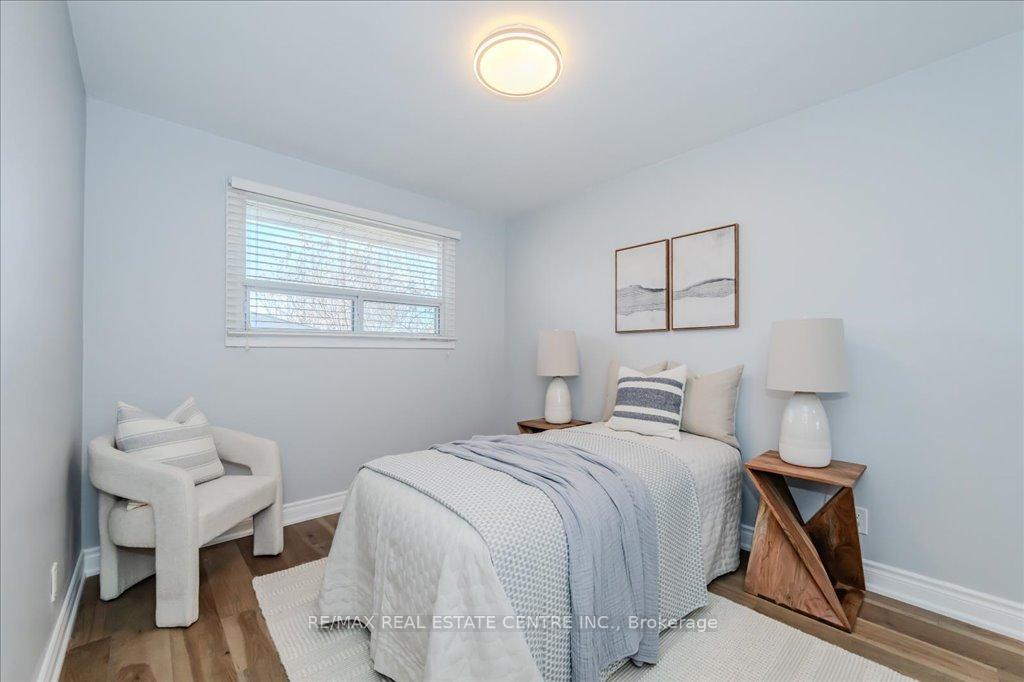 Photo 17 of 34 Shea Crescent, Kitchener — HOMEH