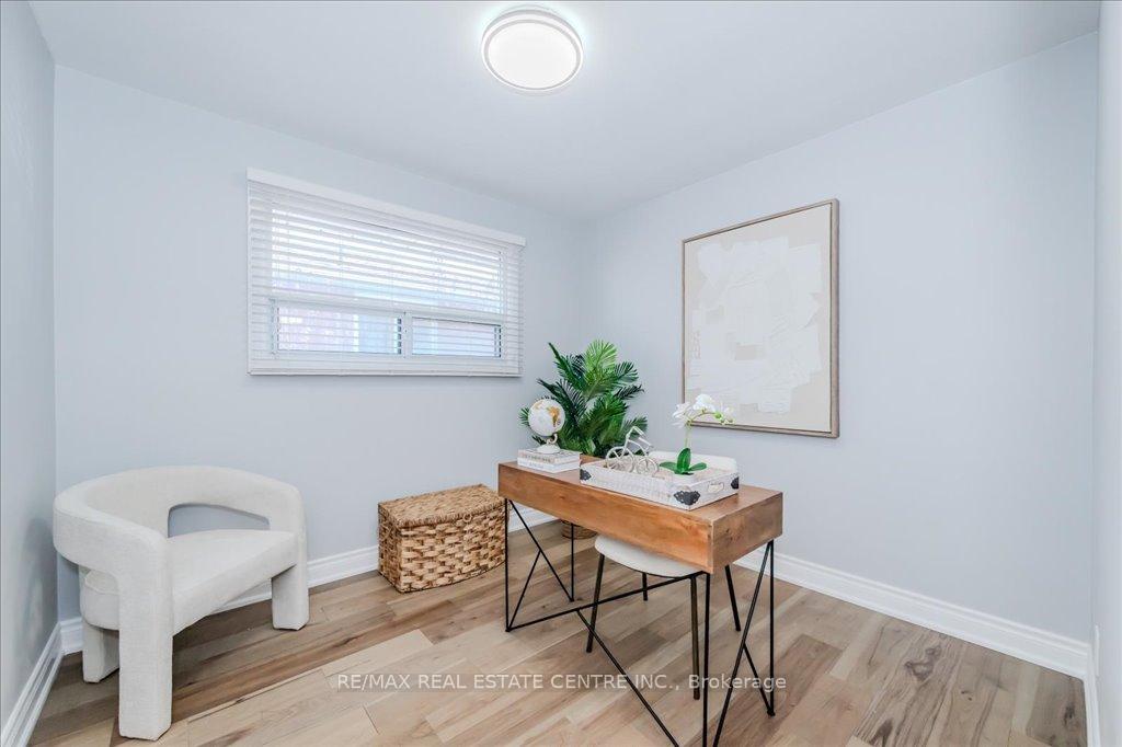 Photo 18 of 34 Shea Crescent, Kitchener — HOMEH