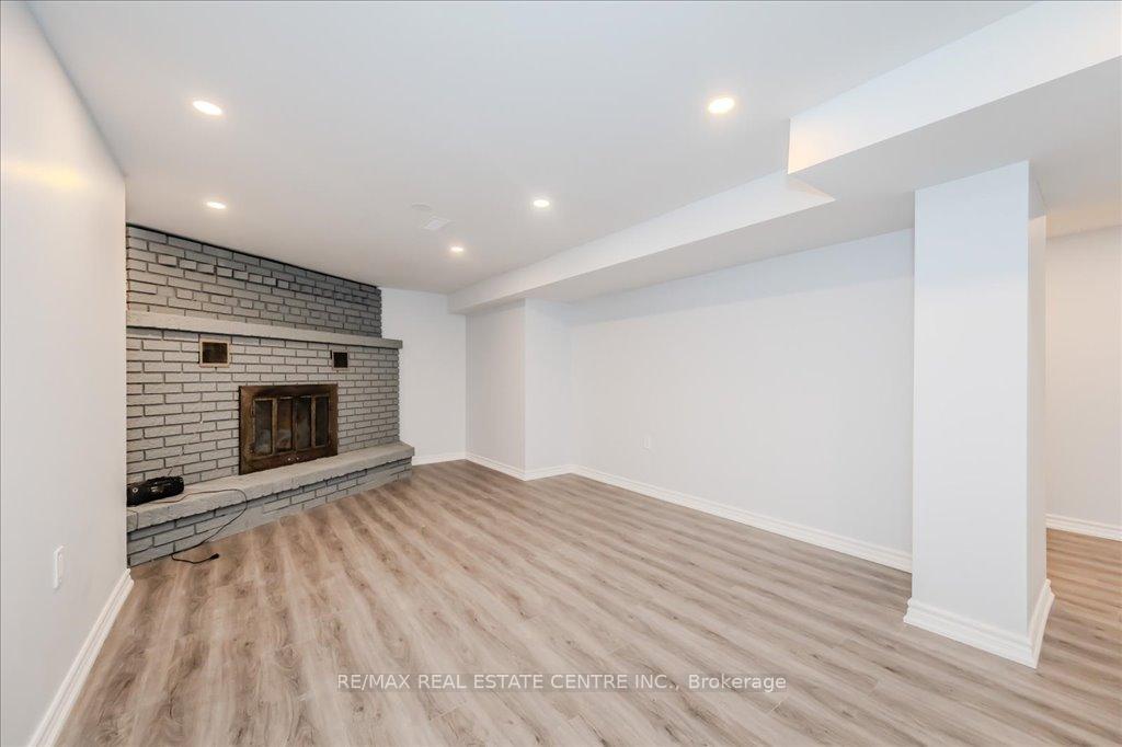 Photo 22 of 34 Shea Crescent, Kitchener — HOMEH