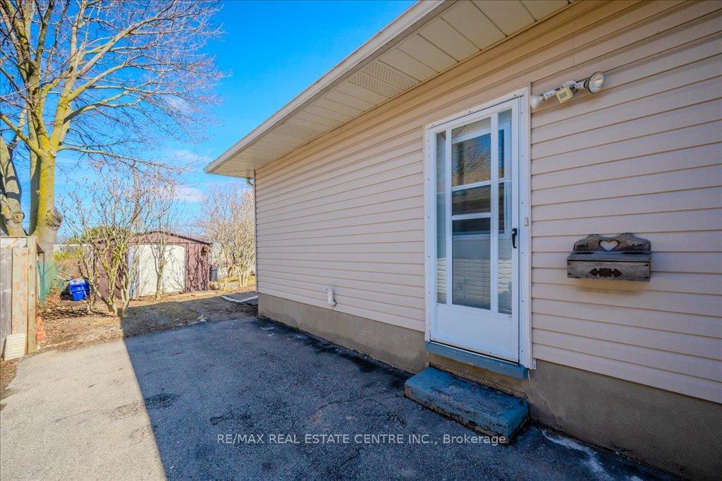 Photo 28 of 34 Shea Crescent, Kitchener — HOMEH