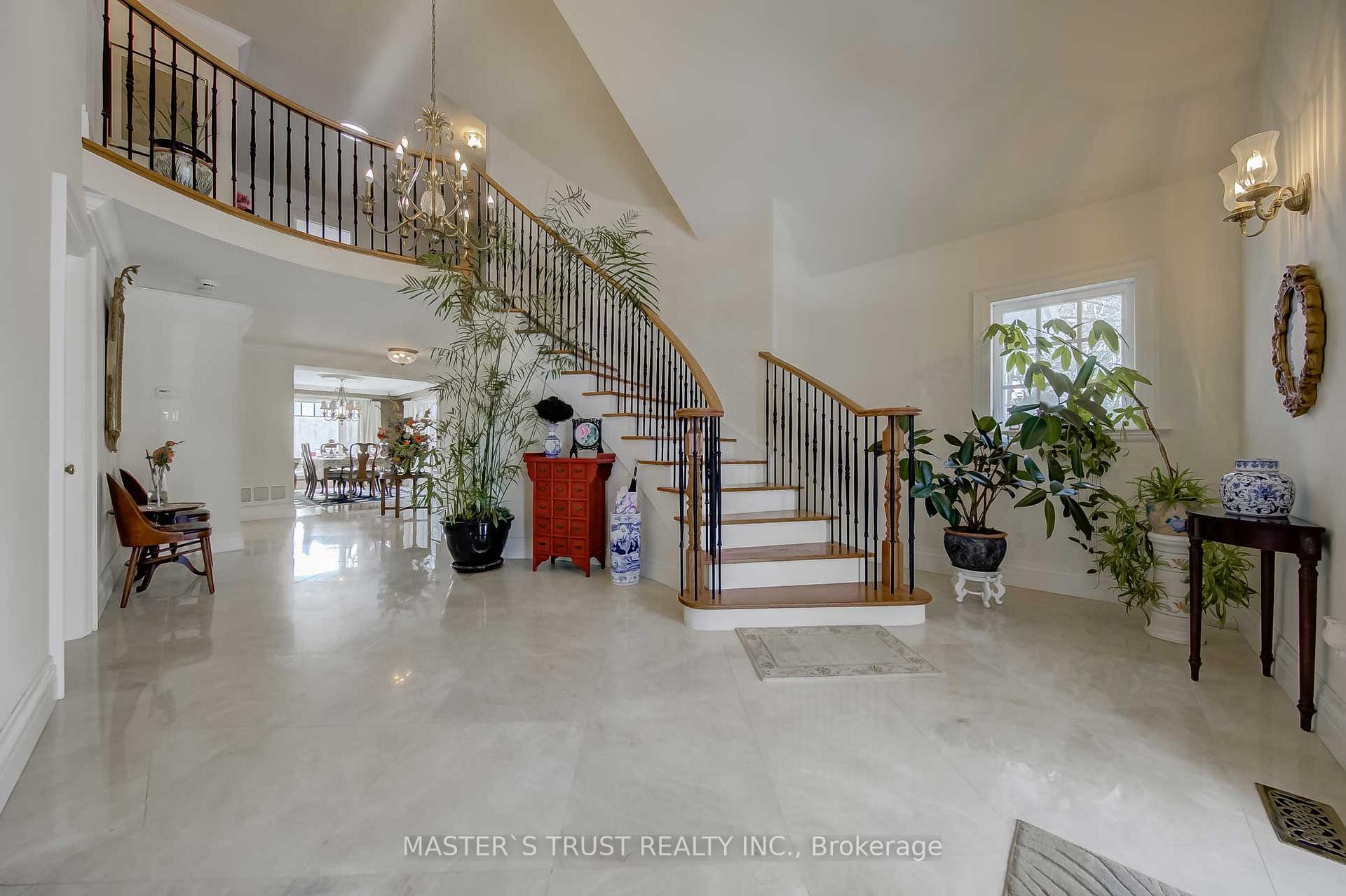 Photo 2 of 73 Babcombe Drive, Markham, Bayview Glen — HOMEH