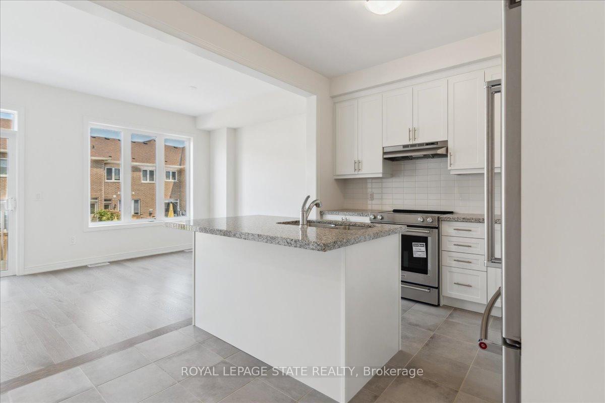 Photo 11 of 1069 Garner Road E, Hamilton, Meadowlands — HOMEH