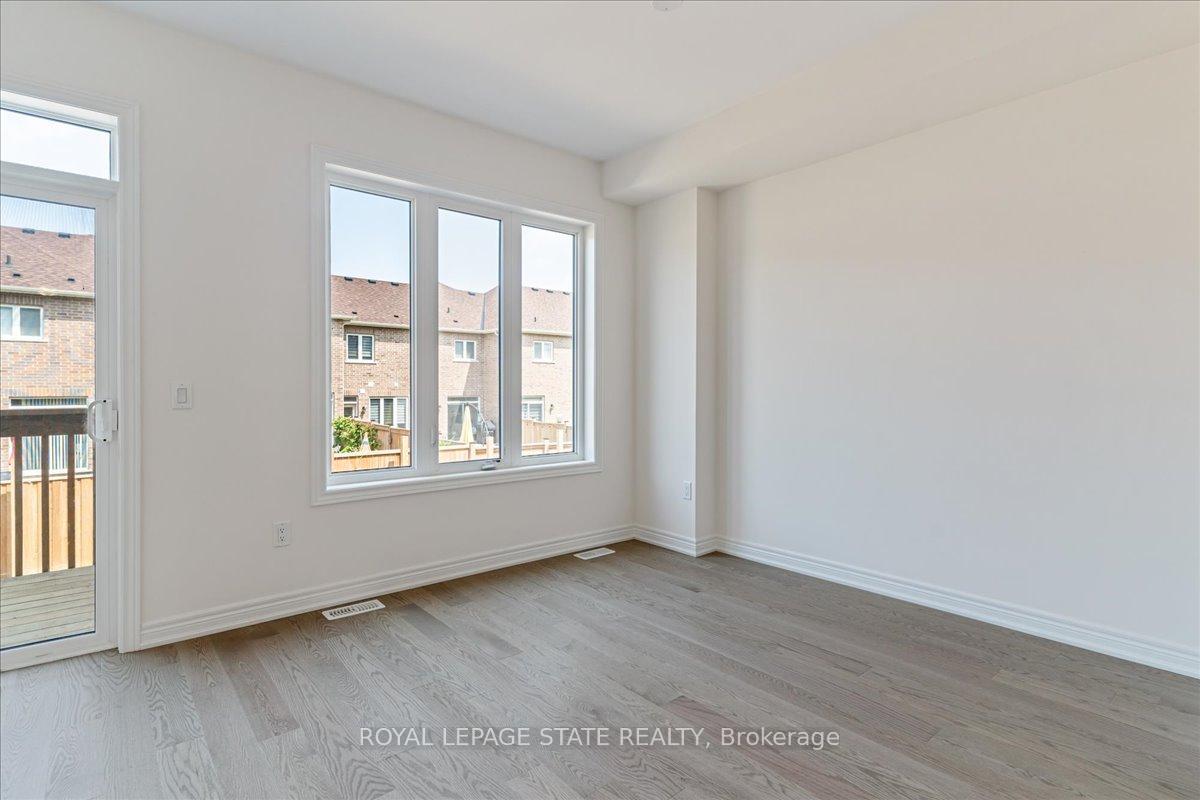 Photo 15 of 1069 Garner Road E, Hamilton, Meadowlands — HOMEH