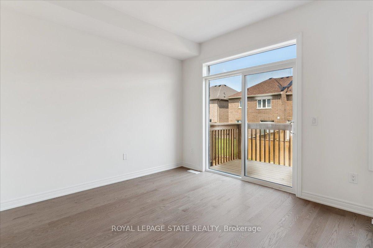 Photo 18 of 1069 Garner Road E, Hamilton, Meadowlands — HOMEH