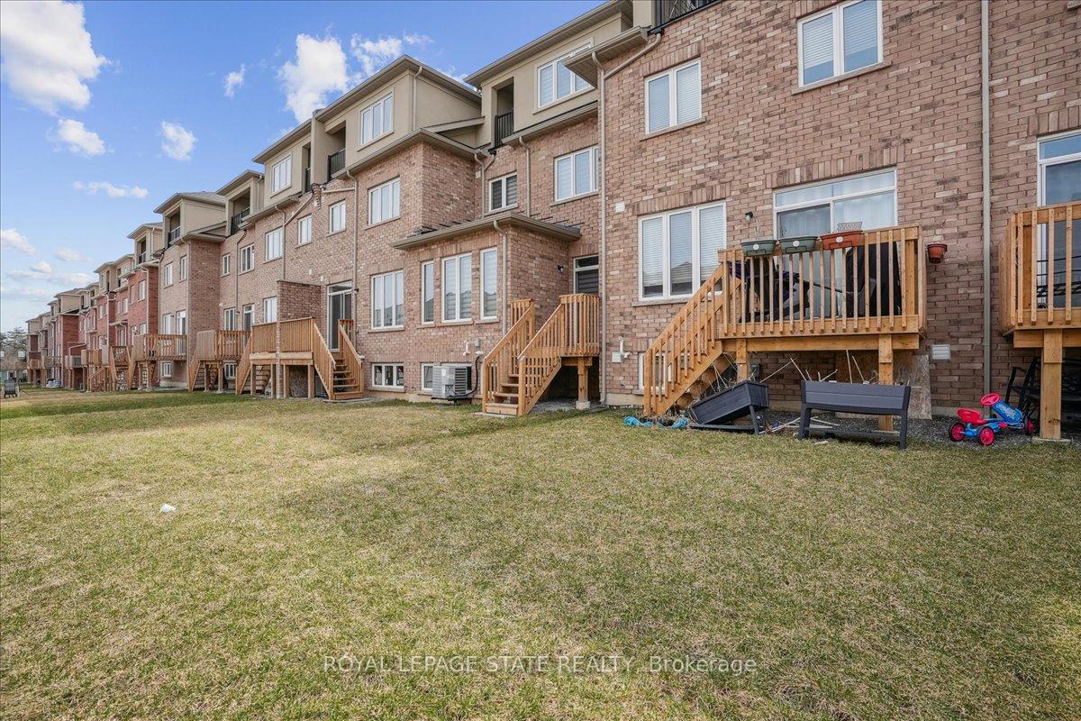 Photo 39 of 1069 Garner Road E, Hamilton, Meadowlands — HOMEH