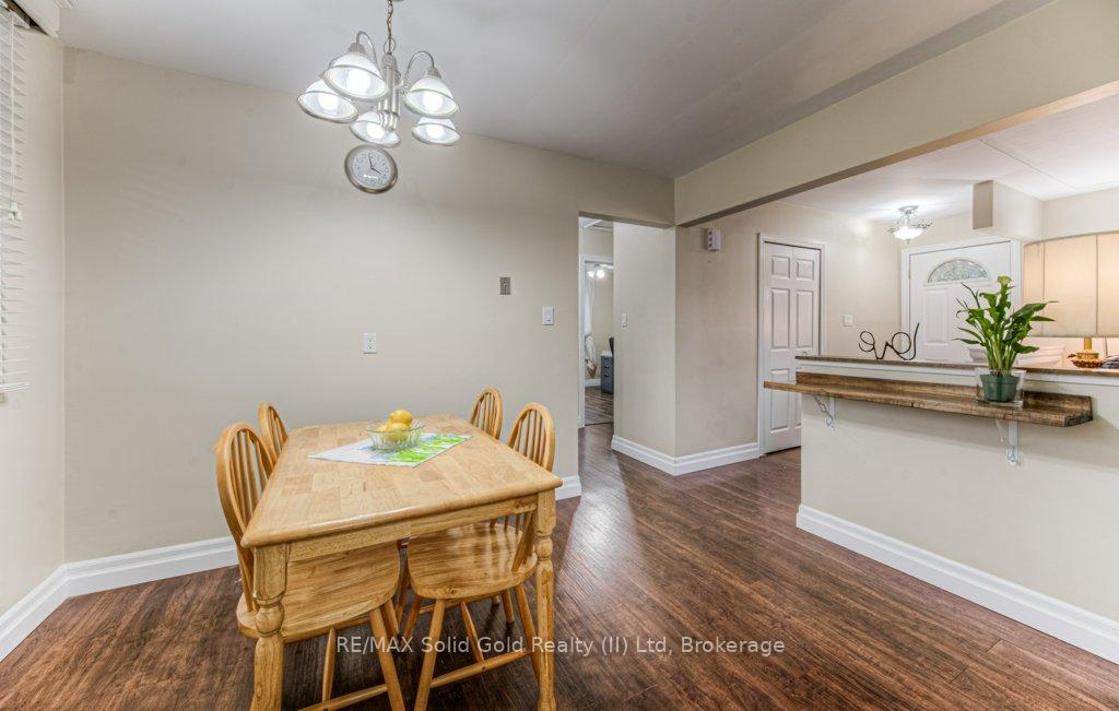Photo 11 of 67 Wren Place, Kitchener — HOMEH