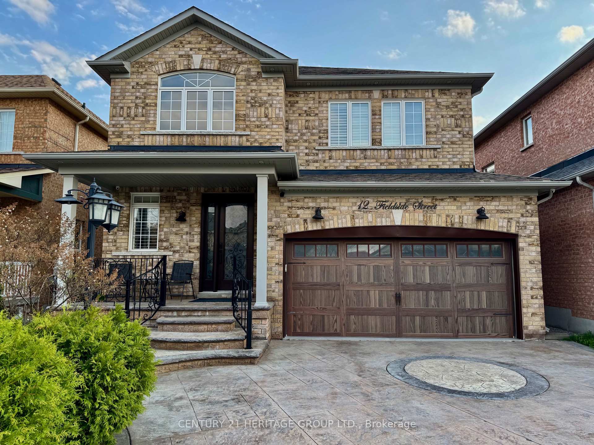 Photo 1 of 12 Fieldside Street, Markham, Box Grove — HOMEH