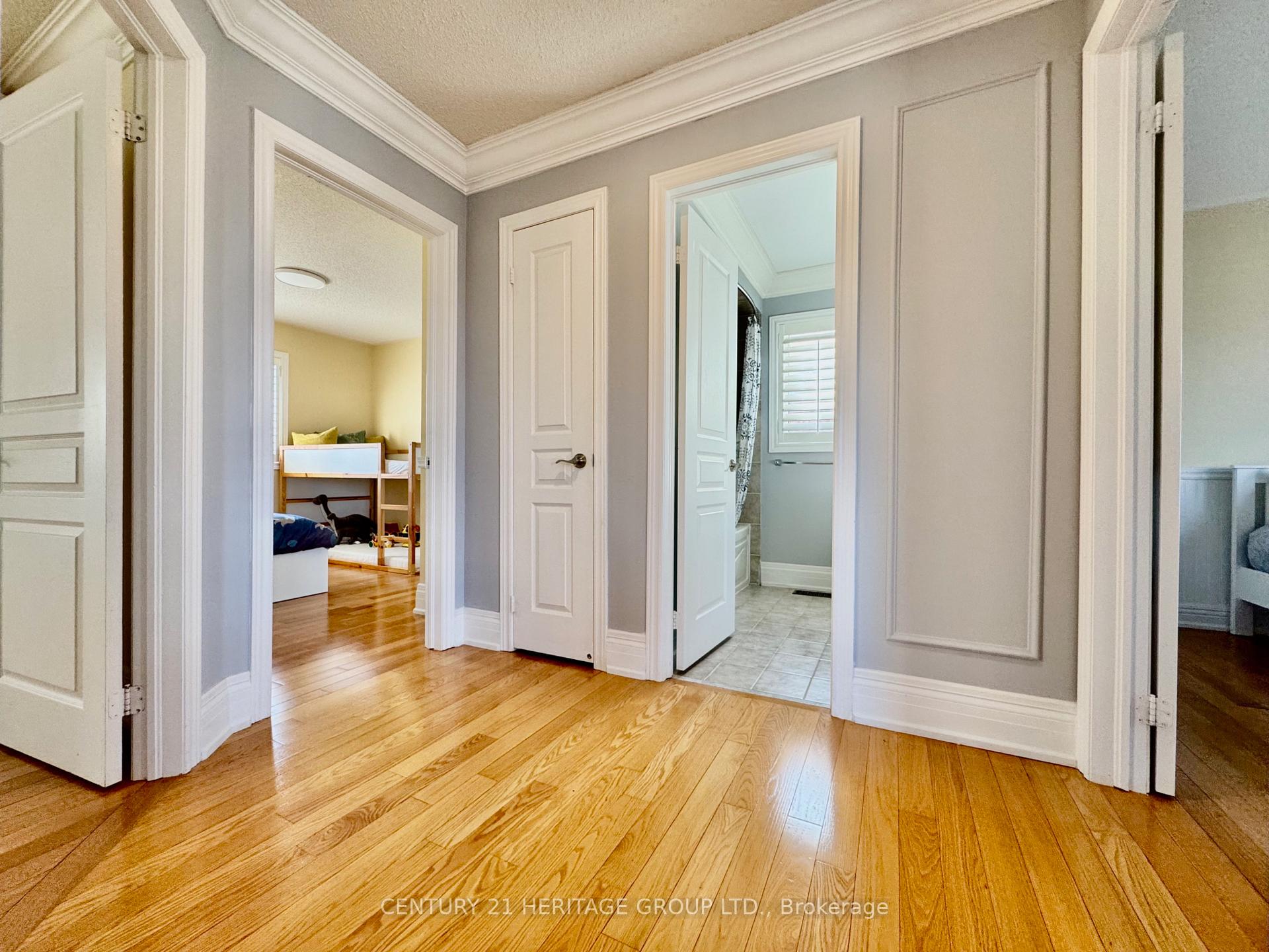 Photo 23 of 12 Fieldside Street, Markham, Box Grove — HOMEH