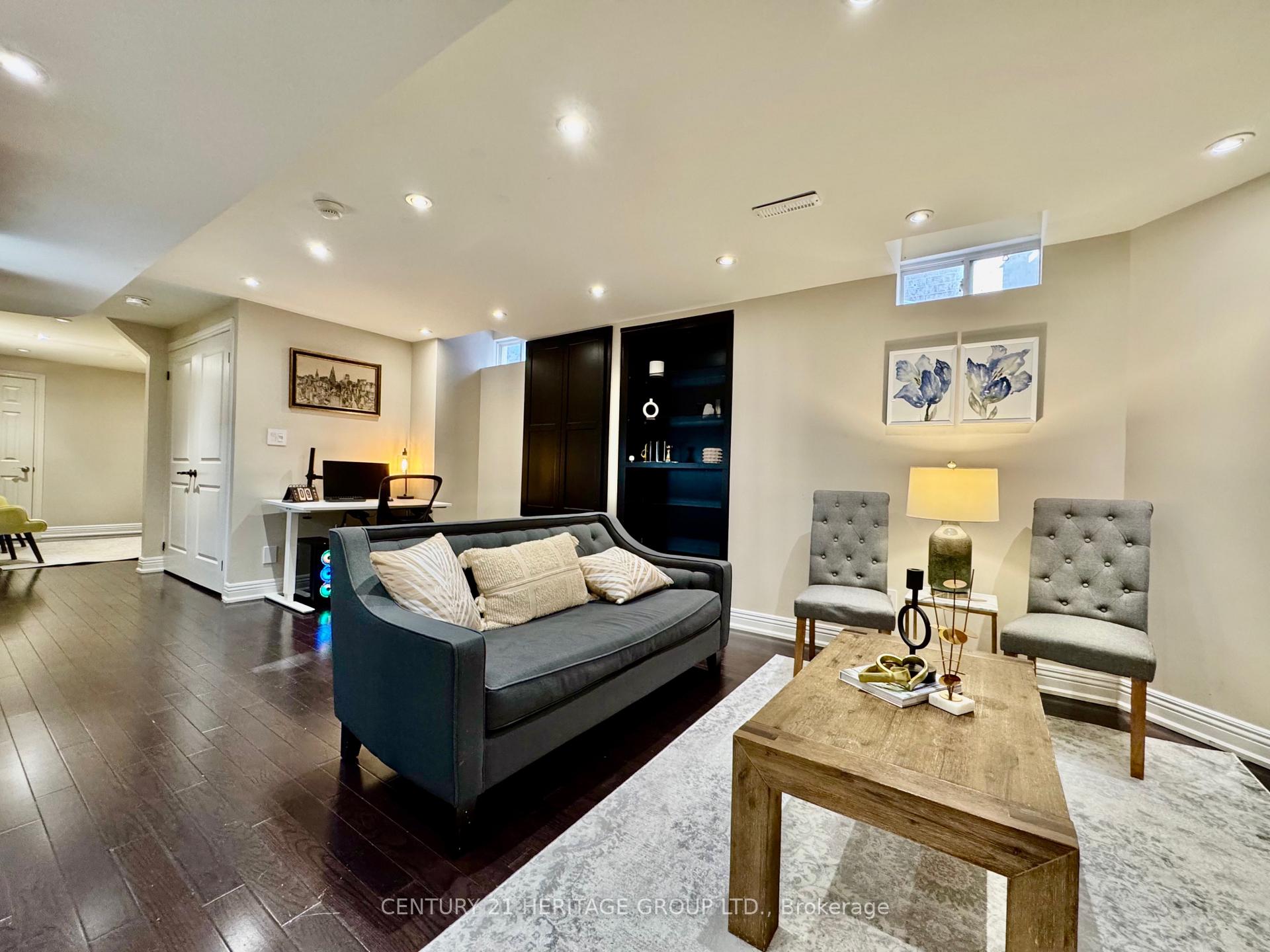 Photo 35 of 12 Fieldside Street, Markham, Box Grove — HOMEH