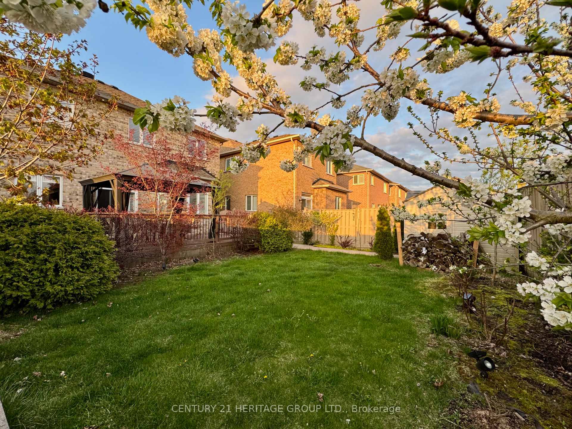 Photo 43 of 12 Fieldside Street, Markham, Box Grove — HOMEH