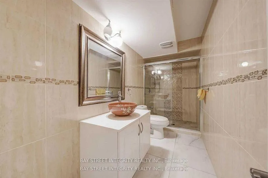 Photo 8 of 2 Lonsdale Court, Markham, Unionville — HOMEH