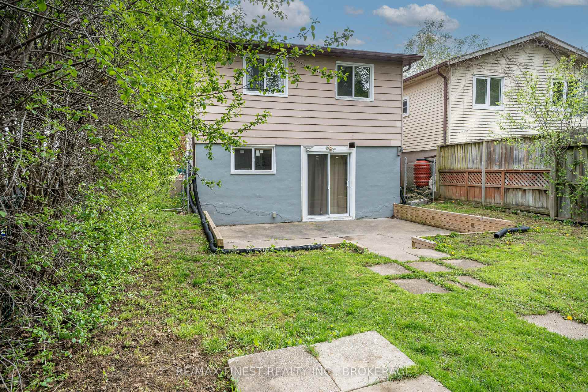 Photo 36 of 952 Old Colony Road, Kingston, North of Taylor-Kidd Blvd — HOMEH