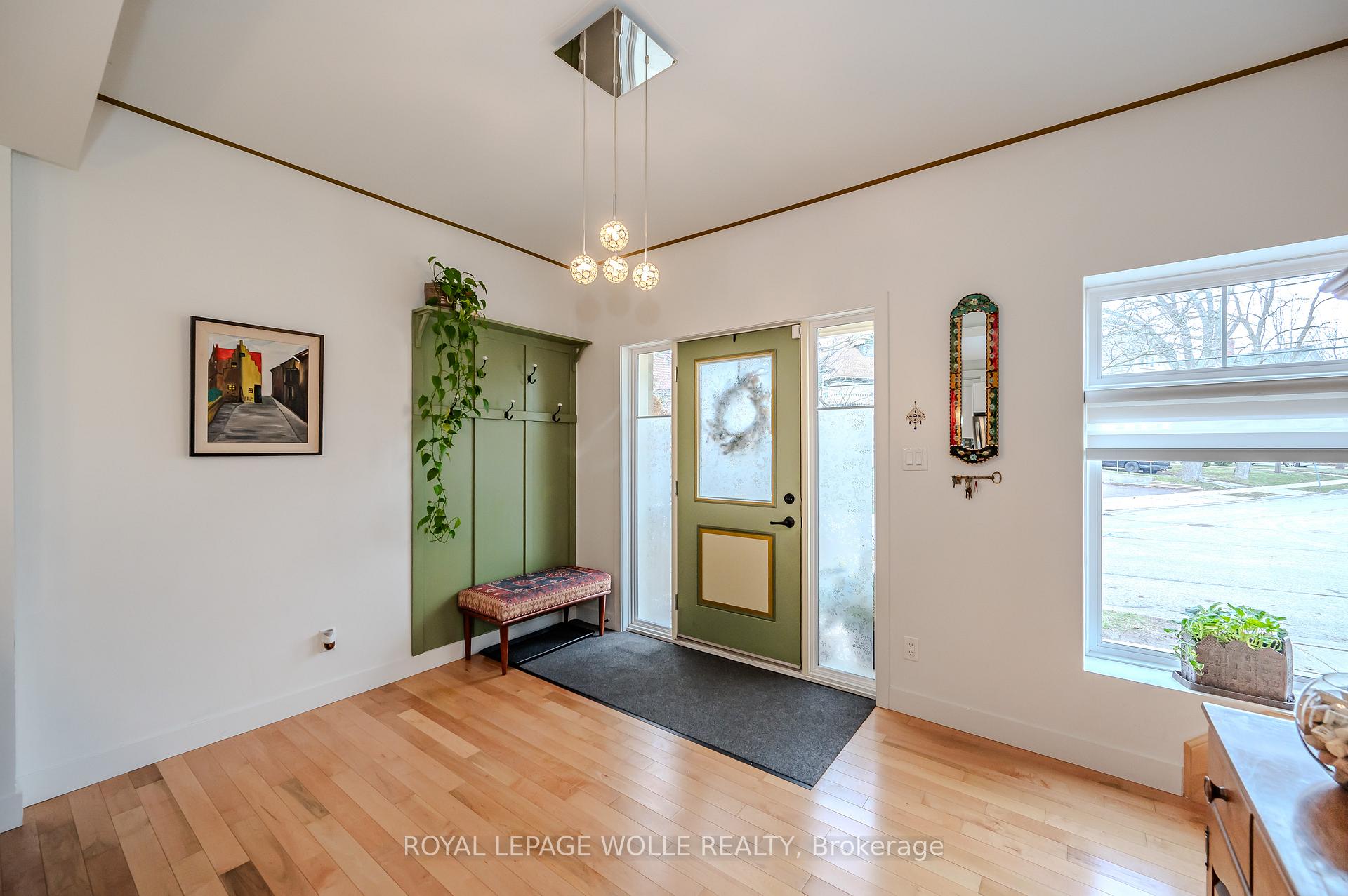 Photo 7 of 71 Ahrens Street W, Kitchener — HOMEH