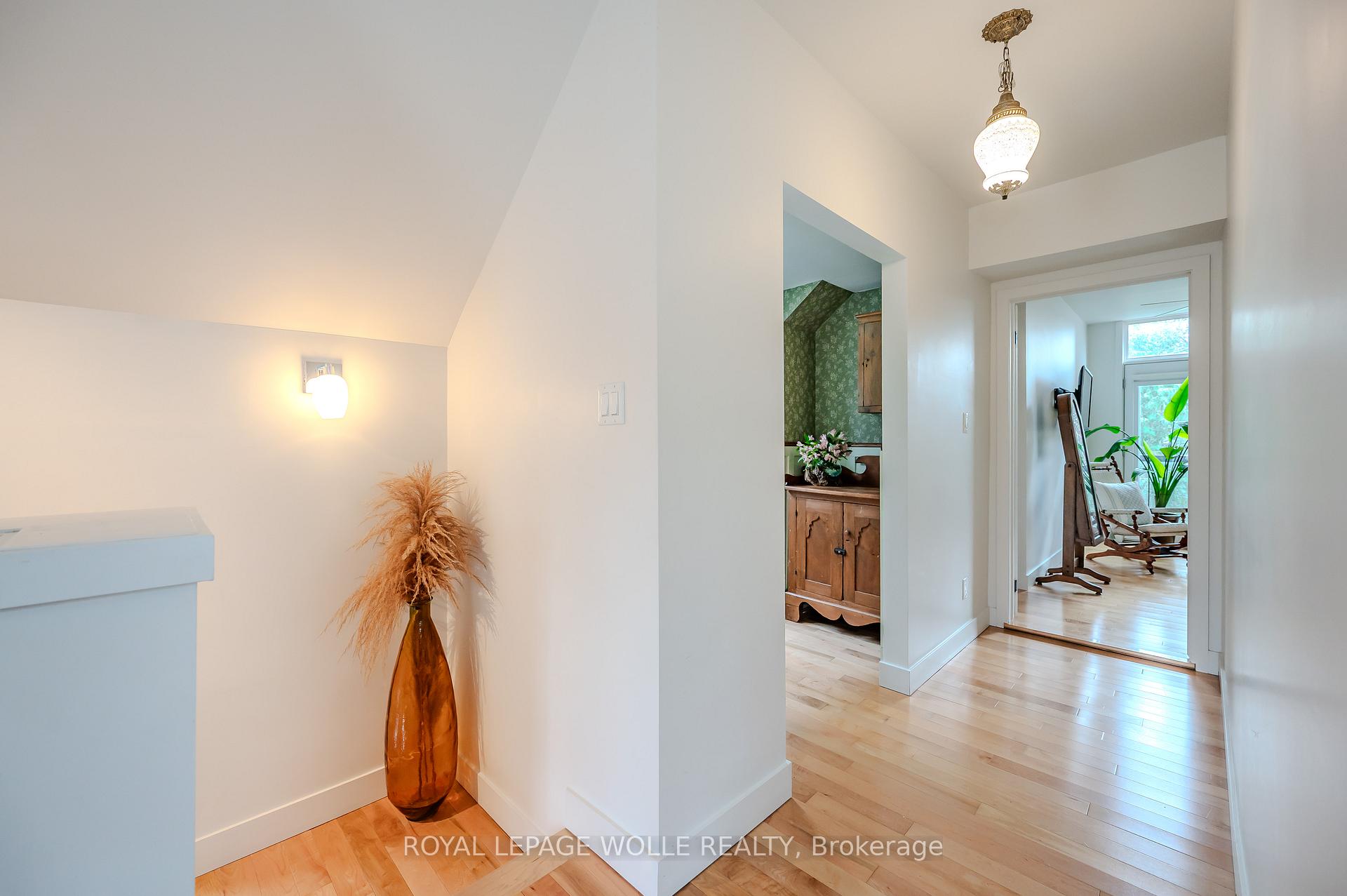 Photo 20 of 71 Ahrens Street W, Kitchener — HOMEH