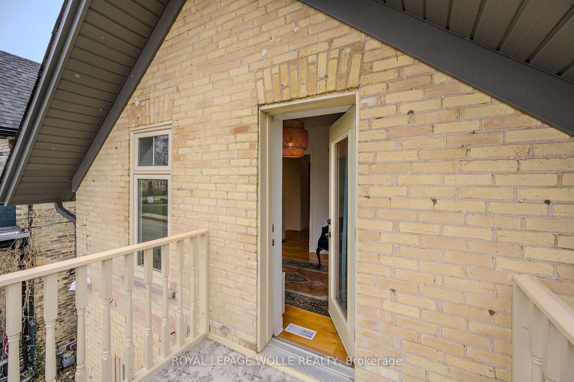 Photo 33 of 71 Ahrens Street W, Kitchener — HOMEH