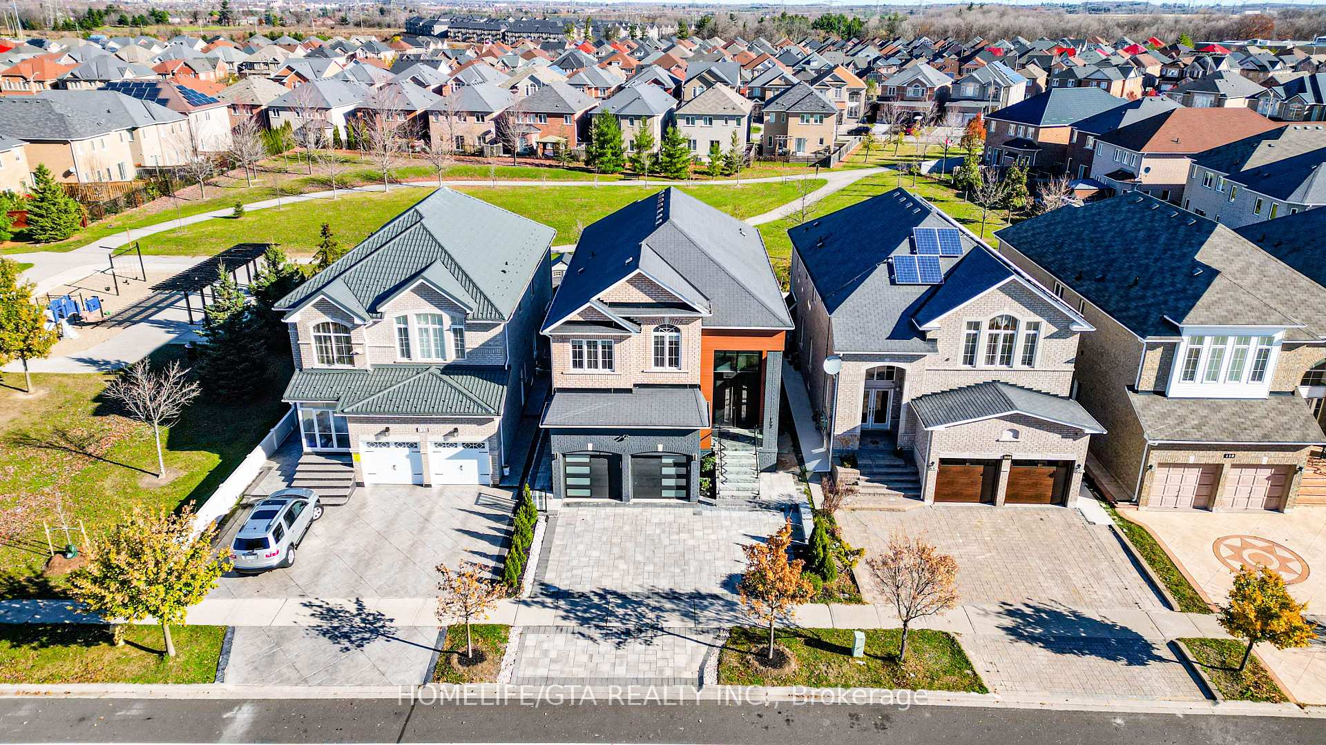 Photo 3 of 123 Eastvale Drive, Markham, Cedarwood — HOMEH