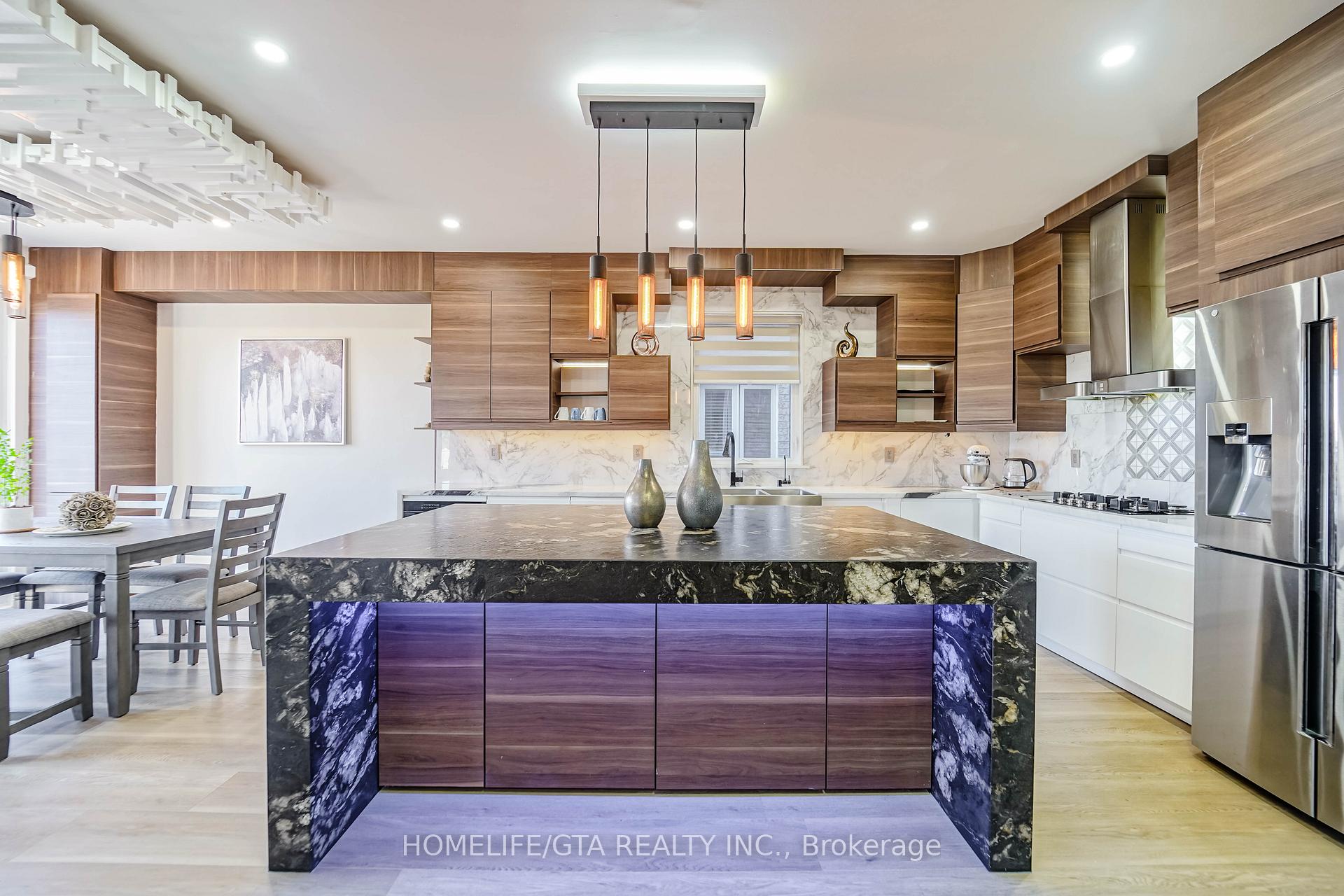Photo 15 of 123 Eastvale Drive, Markham, Cedarwood — HOMEH