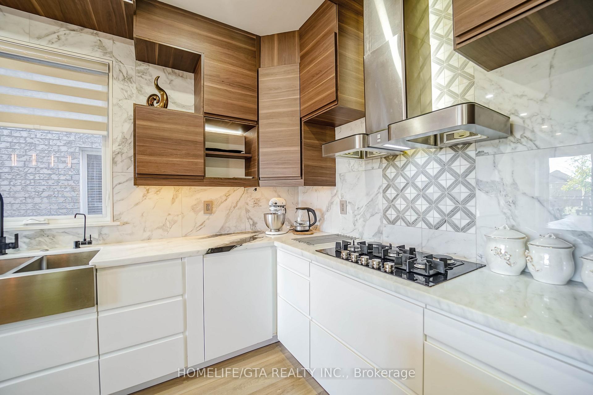 Photo 18 of 123 Eastvale Drive, Markham, Cedarwood — HOMEH
