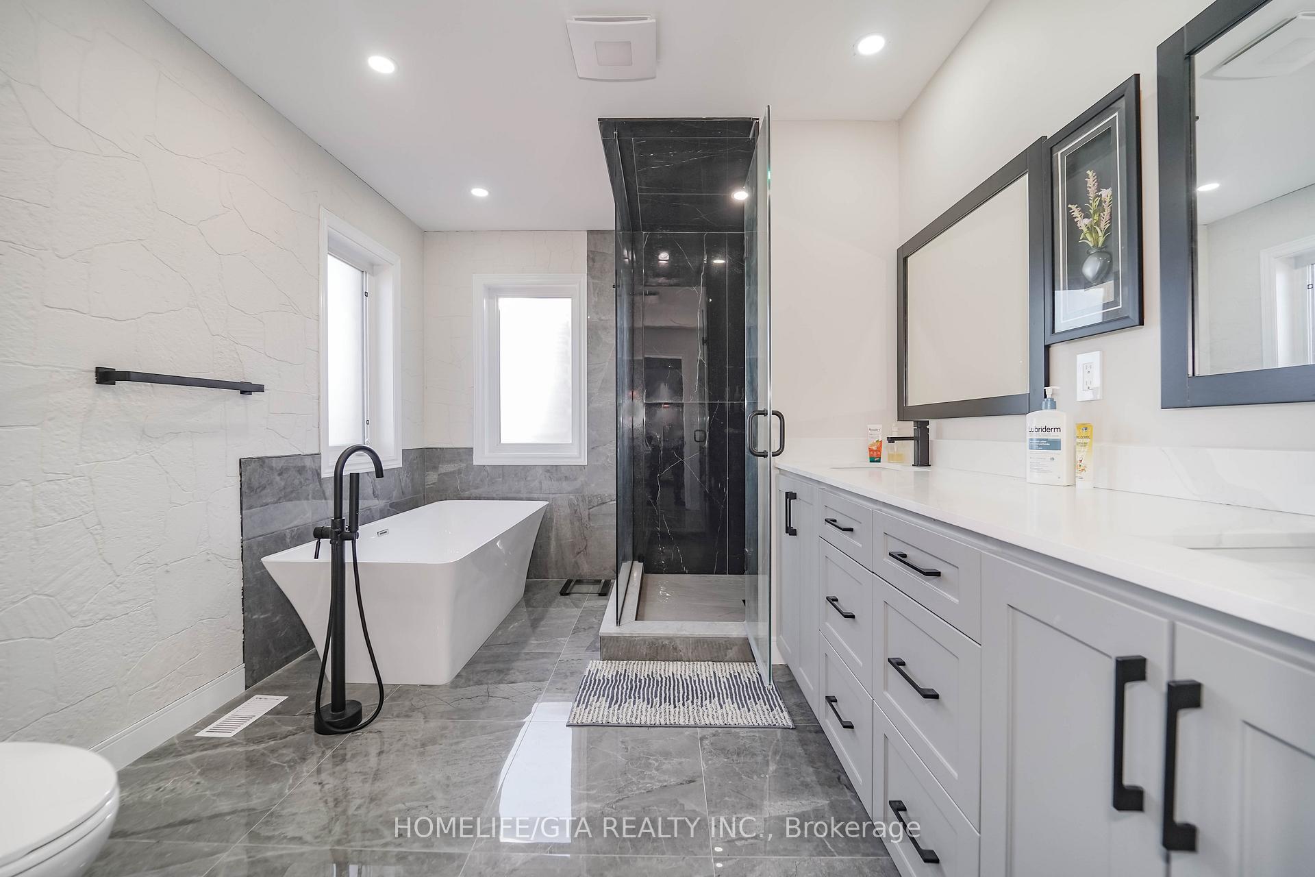 Photo 30 of 123 Eastvale Drive, Markham, Cedarwood — HOMEH