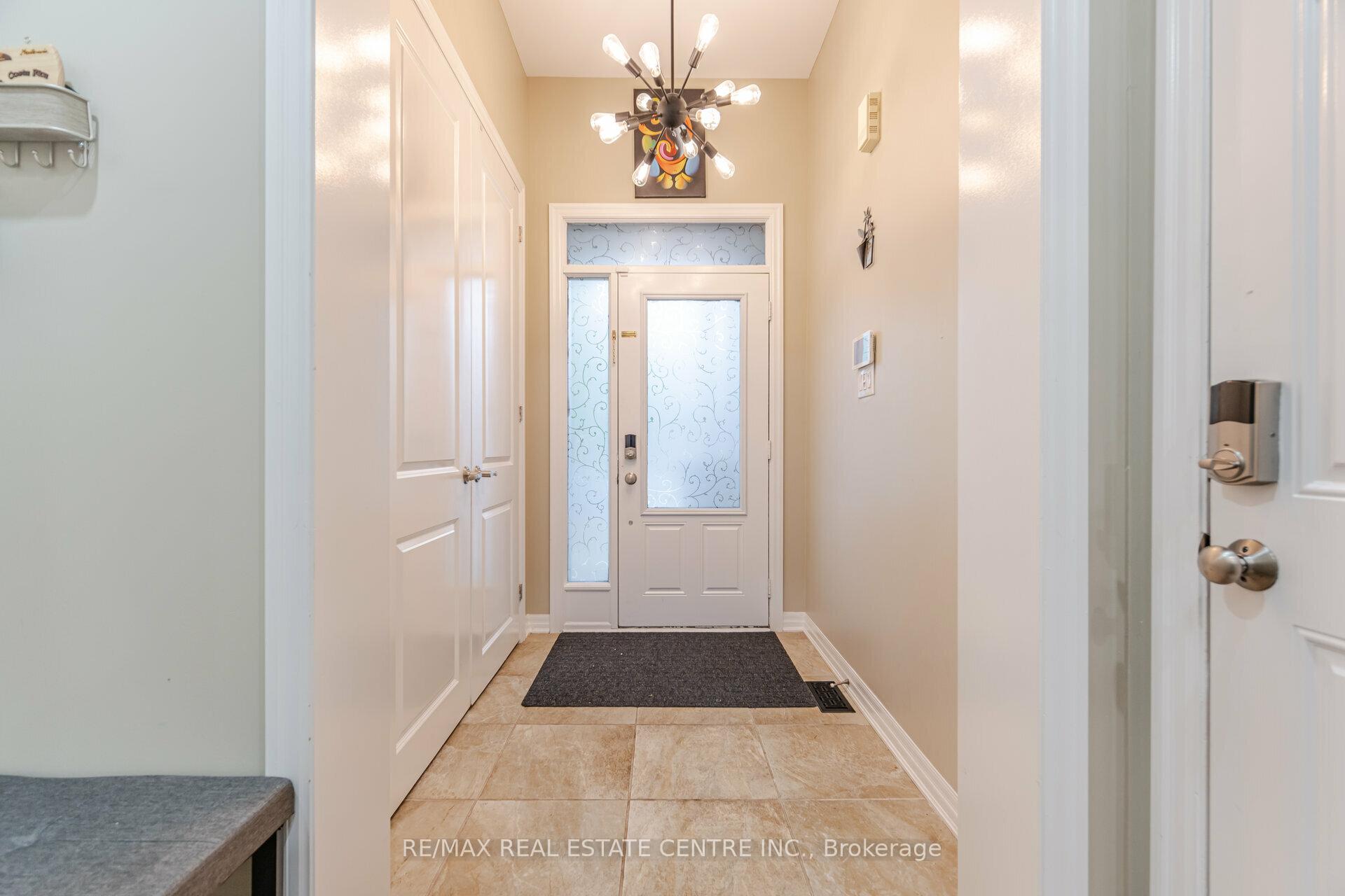 Photo 3 of 1446 Farmstead Drive, Milton, Ford — HOMEH