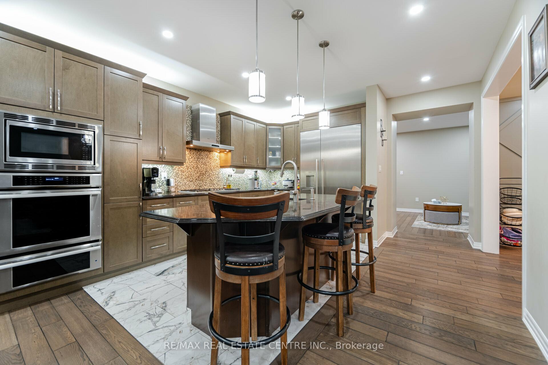 Photo 19 of 1446 Farmstead Drive, Milton, Ford — HOMEH