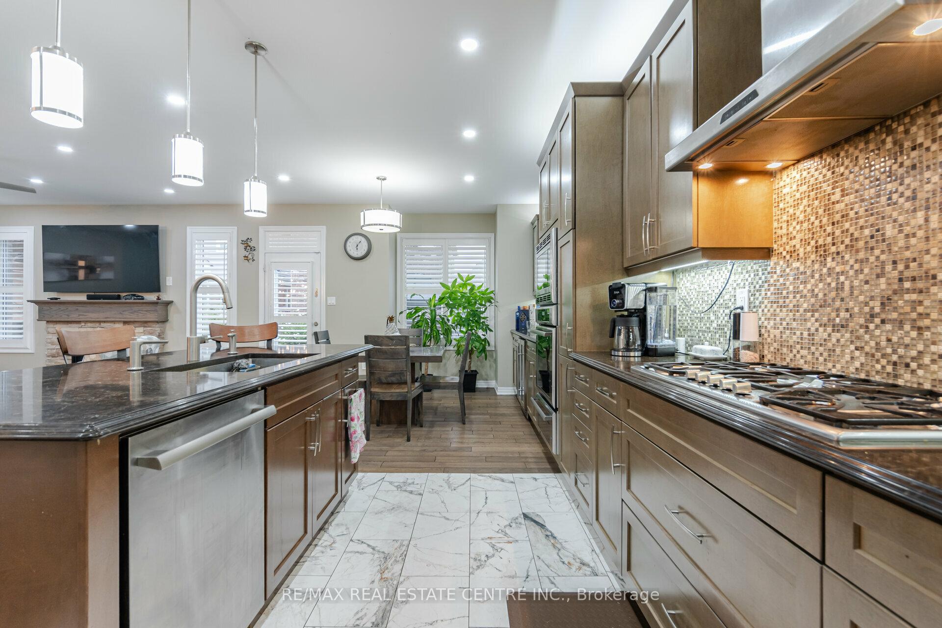 Photo 21 of 1446 Farmstead Drive, Milton, Ford — HOMEH