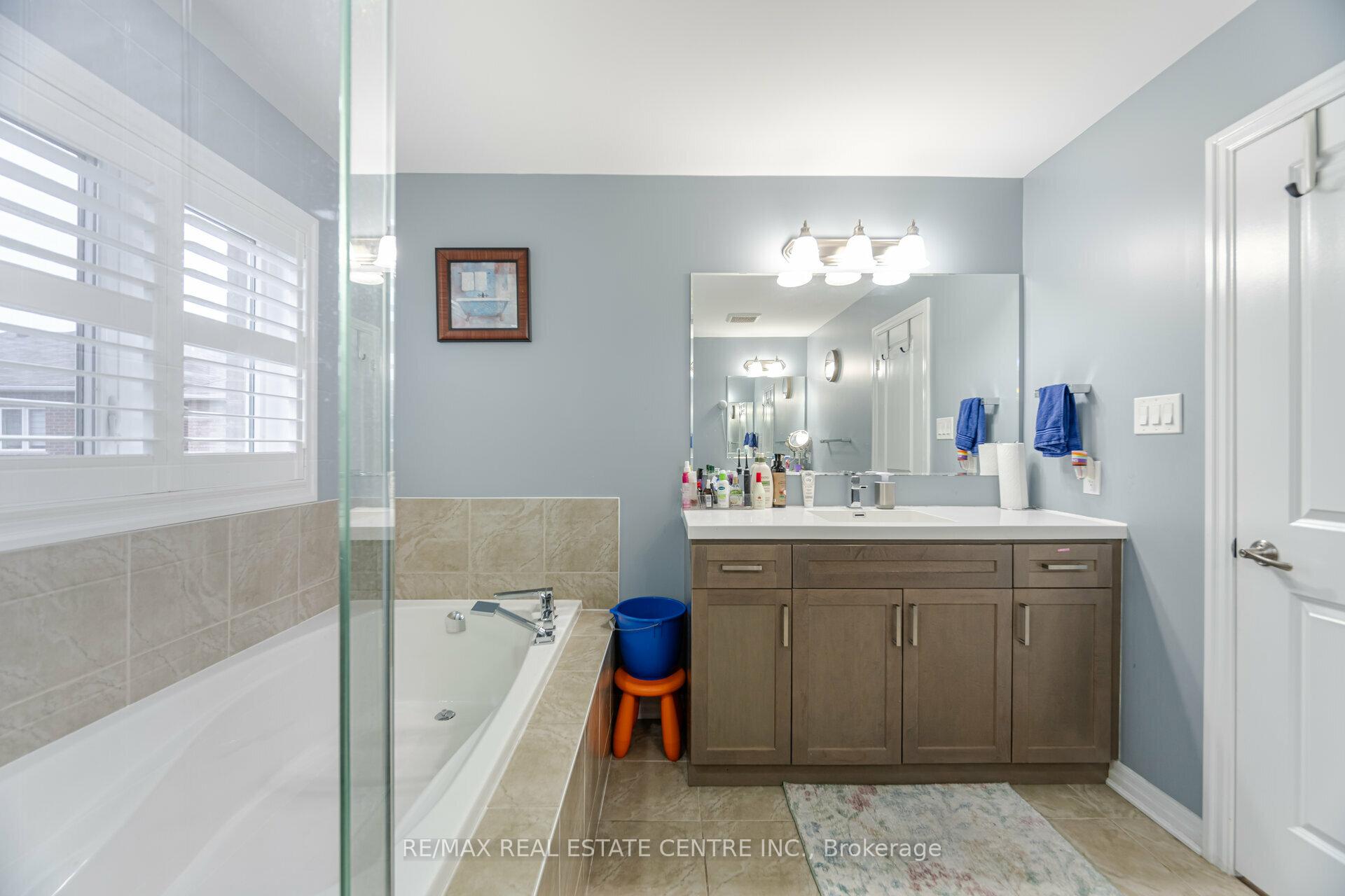 Photo 31 of 1446 Farmstead Drive, Milton, Ford — HOMEH